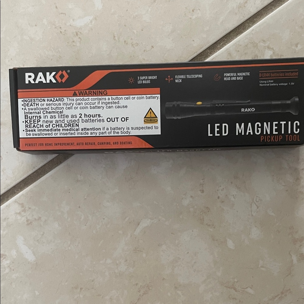 LED Magnetic Pickup Tool - Black
